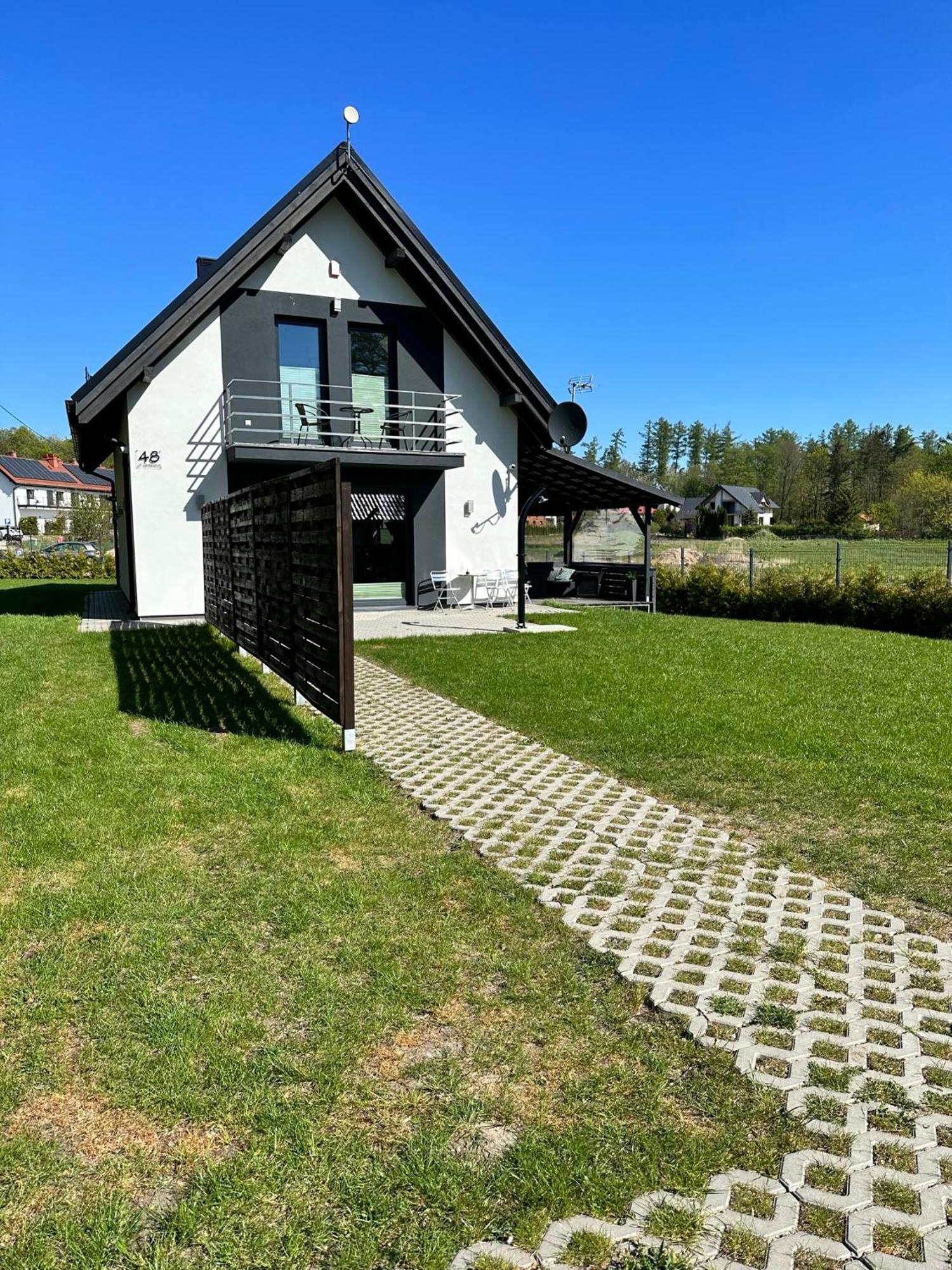 Domowy Zakatek Villa Tuchom Eksteriør bilde